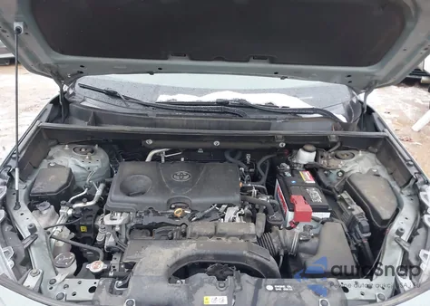 2021 Toyota Rav4 Xle из США, поврежденный, VIN 2T3W1RFV4MW140794